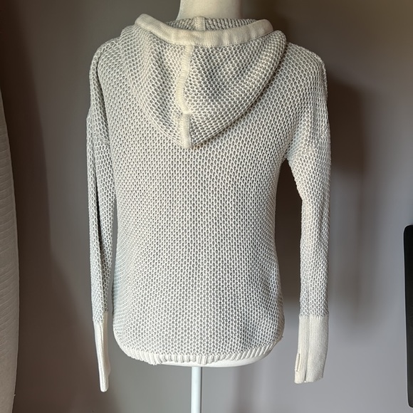 Rachel Zoe Women’s Grey/White Knit Hoodie - Picture 4 of 6